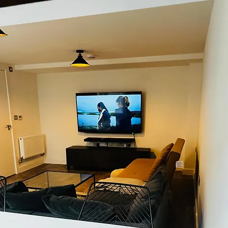 Luxurious 1-bedroom With Parking Birmingham